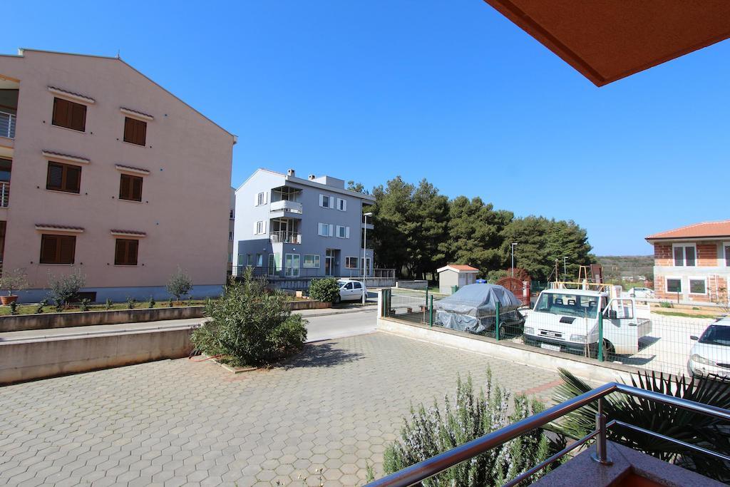 Apartments Hanna Rovinj Bagian luar foto