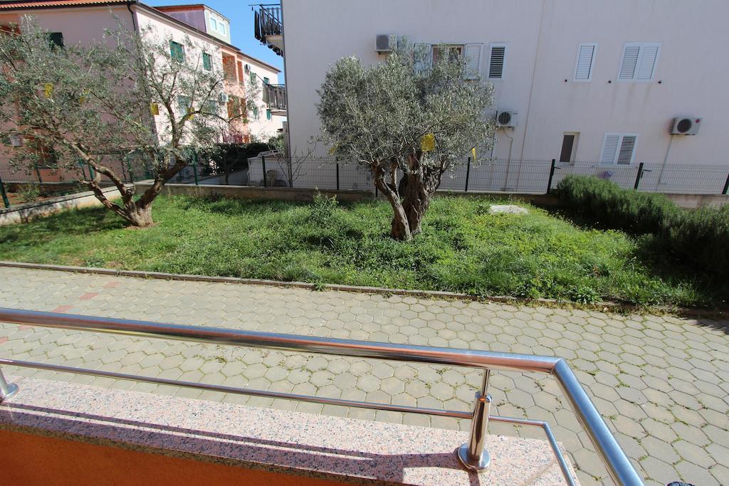Apartments Hanna Rovinj Bagian luar foto
