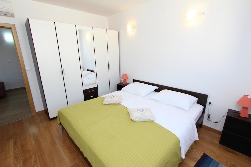 Apartments Hanna Rovinj Bagian luar foto