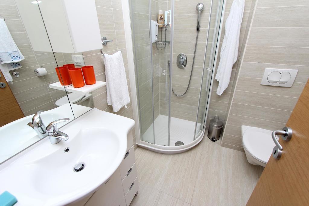 Apartments Hanna Rovinj Bagian luar foto