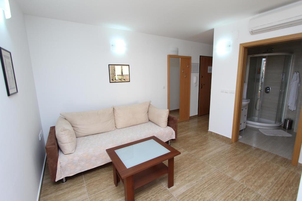 Apartments Hanna Rovinj Bagian luar foto