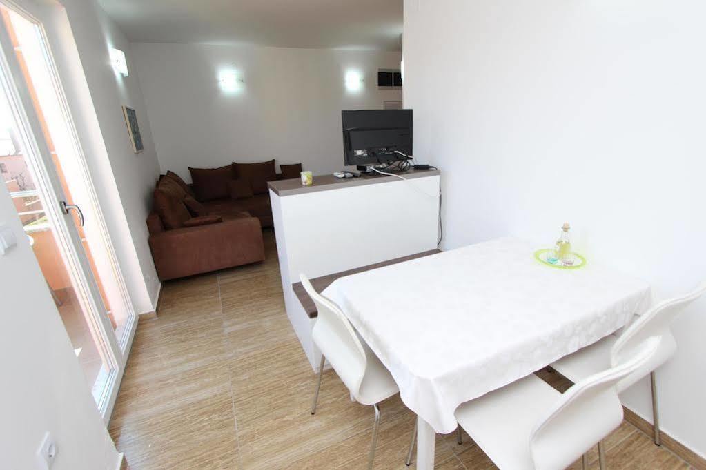 Apartments Hanna Rovinj Bagian luar foto